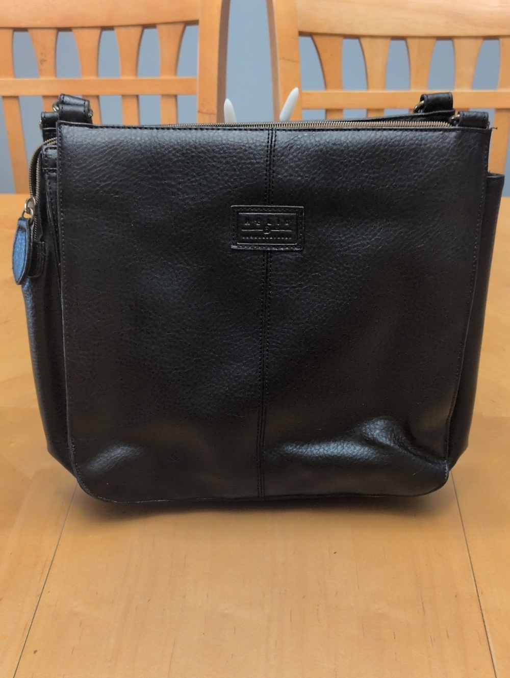 Relic Black Leather Crossbody Shoulder Bag